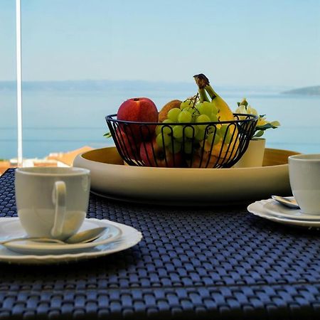 Apartment Ivona With Beautiful Seaview Makarska Ngoại thất bức ảnh