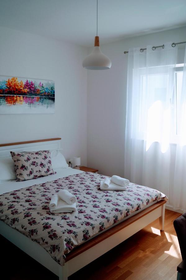 Apartment Ivona With Beautiful Seaview Makarska Ngoại thất bức ảnh